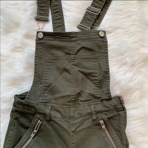 H&M Jumpsuit overalls